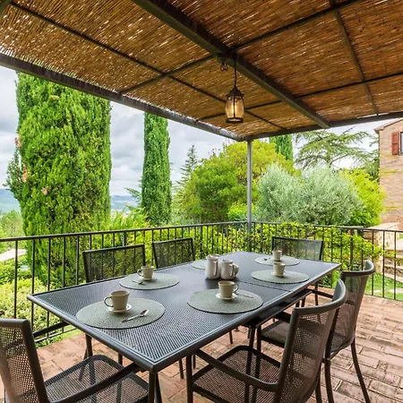 Сasa de vacaciones Gorgeous In With Kitchen